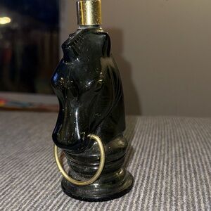 Avon wild country after shave lotion Horse Dark Green with Gold Ring 3:8